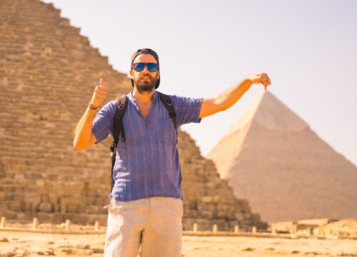 Piramidy w Gizie – jak je zwiedzać z LotusTravel 🏜️